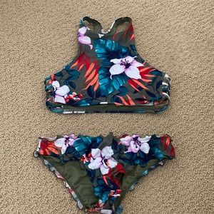 Hollister two piece halter top and bikini bottoms